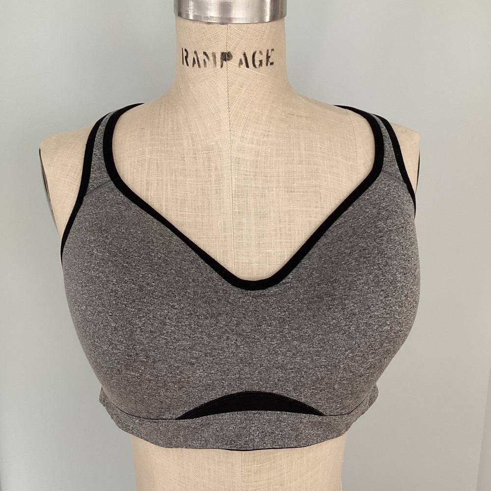 Old Navy Active Go-Dry High Support Gray/ Black Racerback Sports Bra Size 38C
